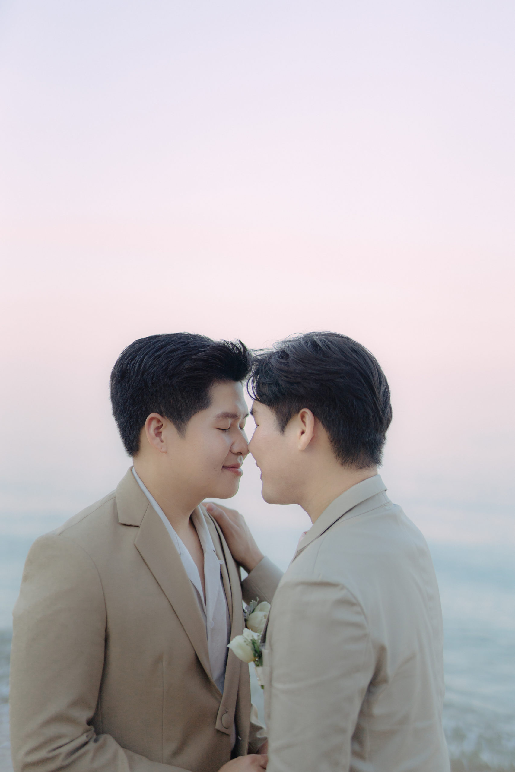 same sex wedding thailand gay destination wedding renaissance pattya phuket krabi chiang mai